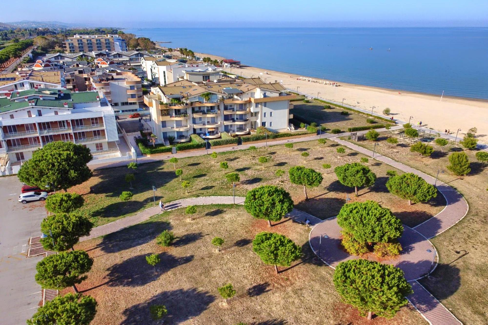 רוזטו דליי אברוצי Mazzarosa Residence מראה חיצוני תמונה