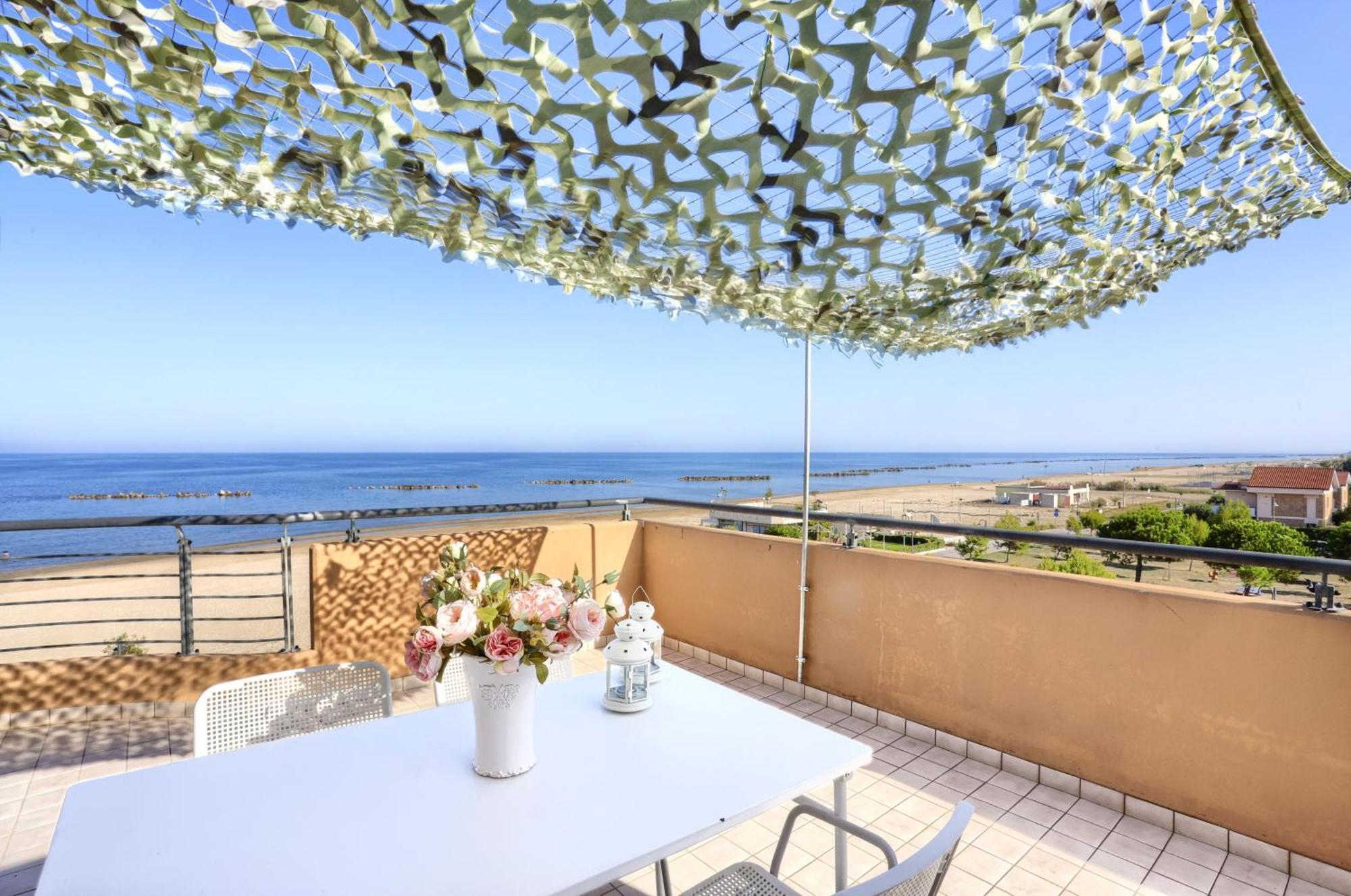 רוזטו דליי אברוצי Mazzarosa Residence מראה חיצוני תמונה
