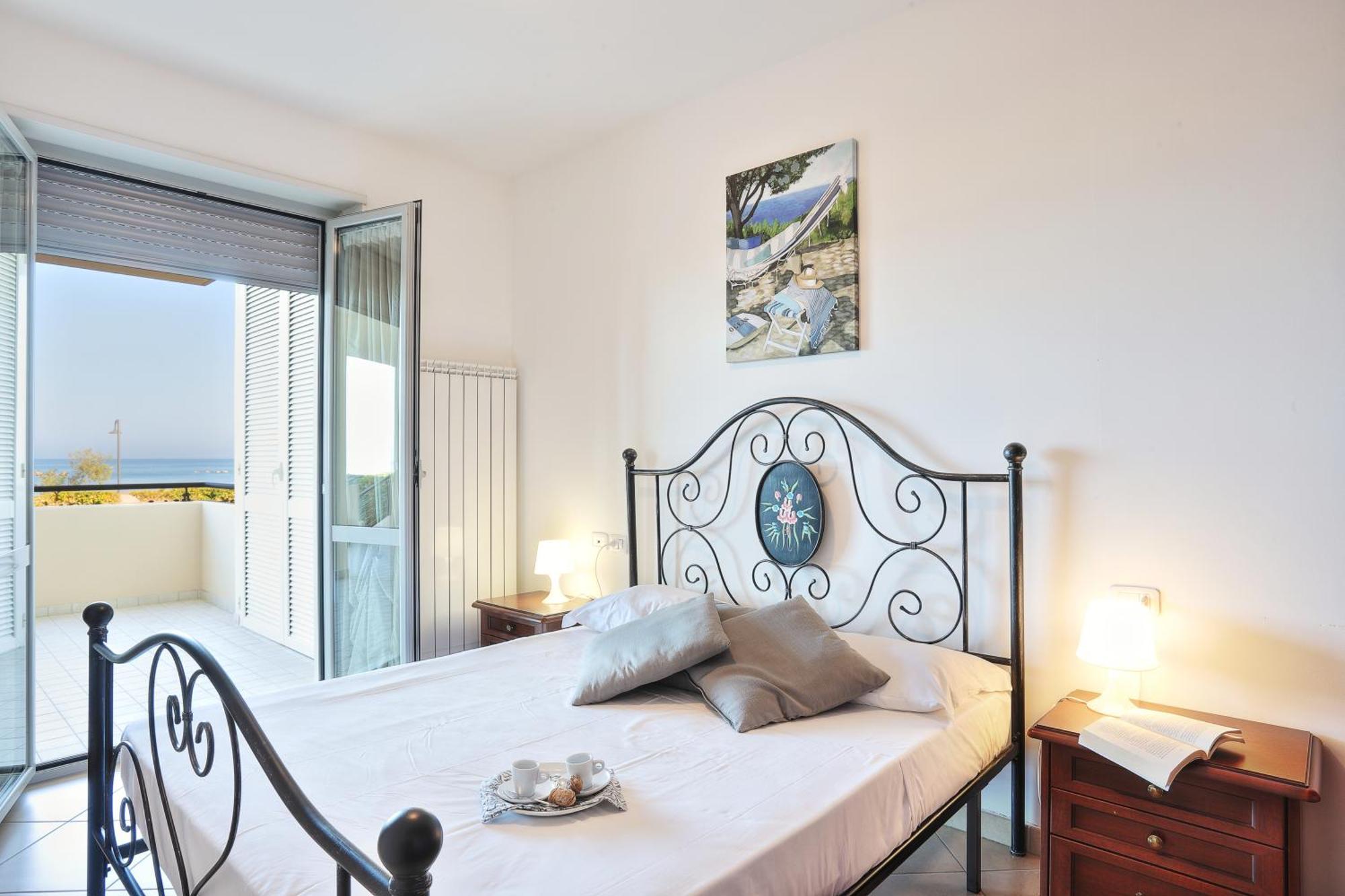 רוזטו דליי אברוצי Mazzarosa Residence מראה חיצוני תמונה